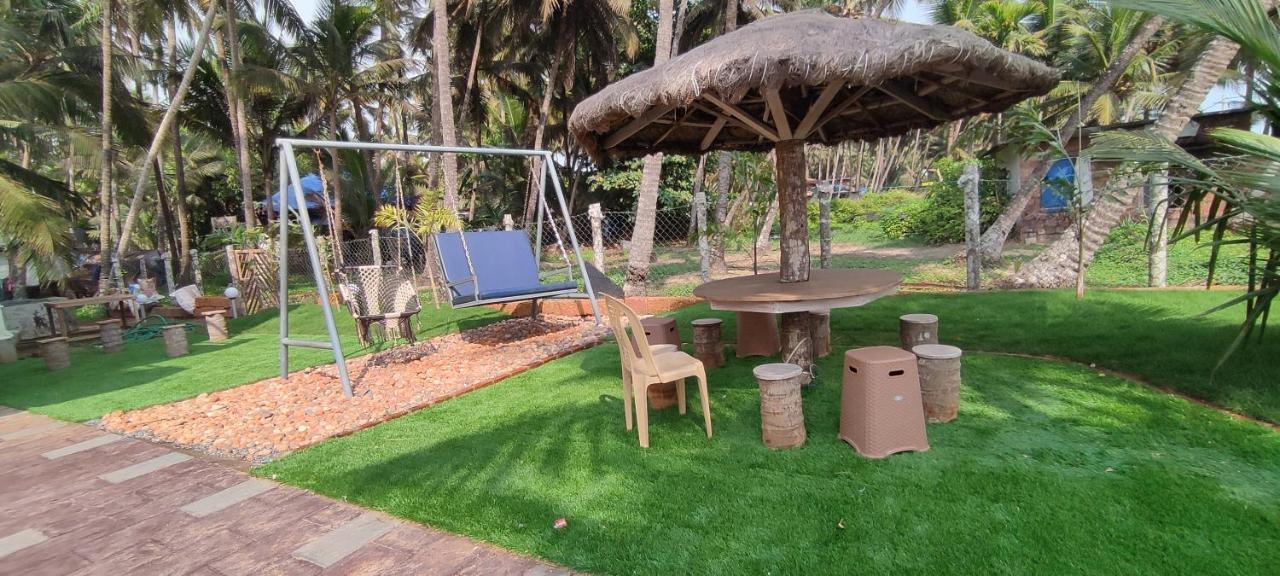 Corniche Beach Resort Mulappilangad ภายนอก รูปภาพ