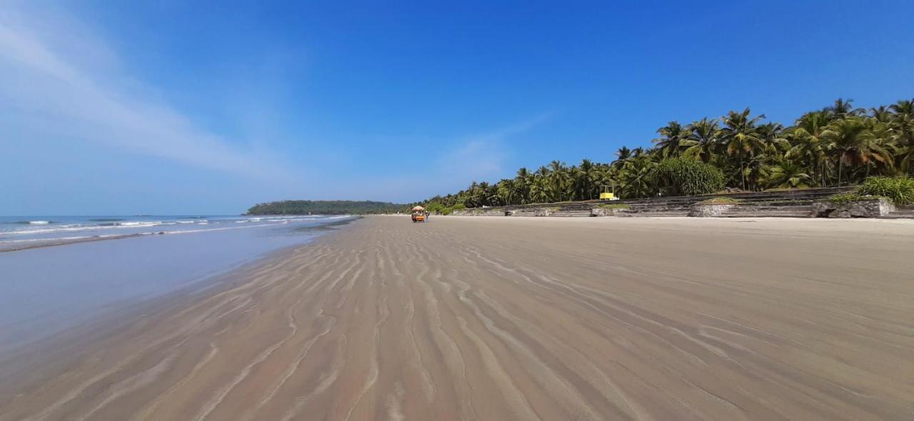 Corniche Beach Resort Mulappilangad ภายนอก รูปภาพ