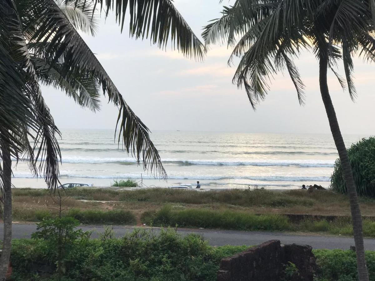 Corniche Beach Resort Mulappilangad ภายนอก รูปภาพ